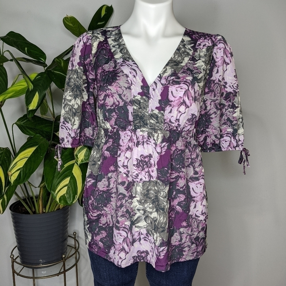 ✨3/$15 LOFT purple & grey floral blouse S